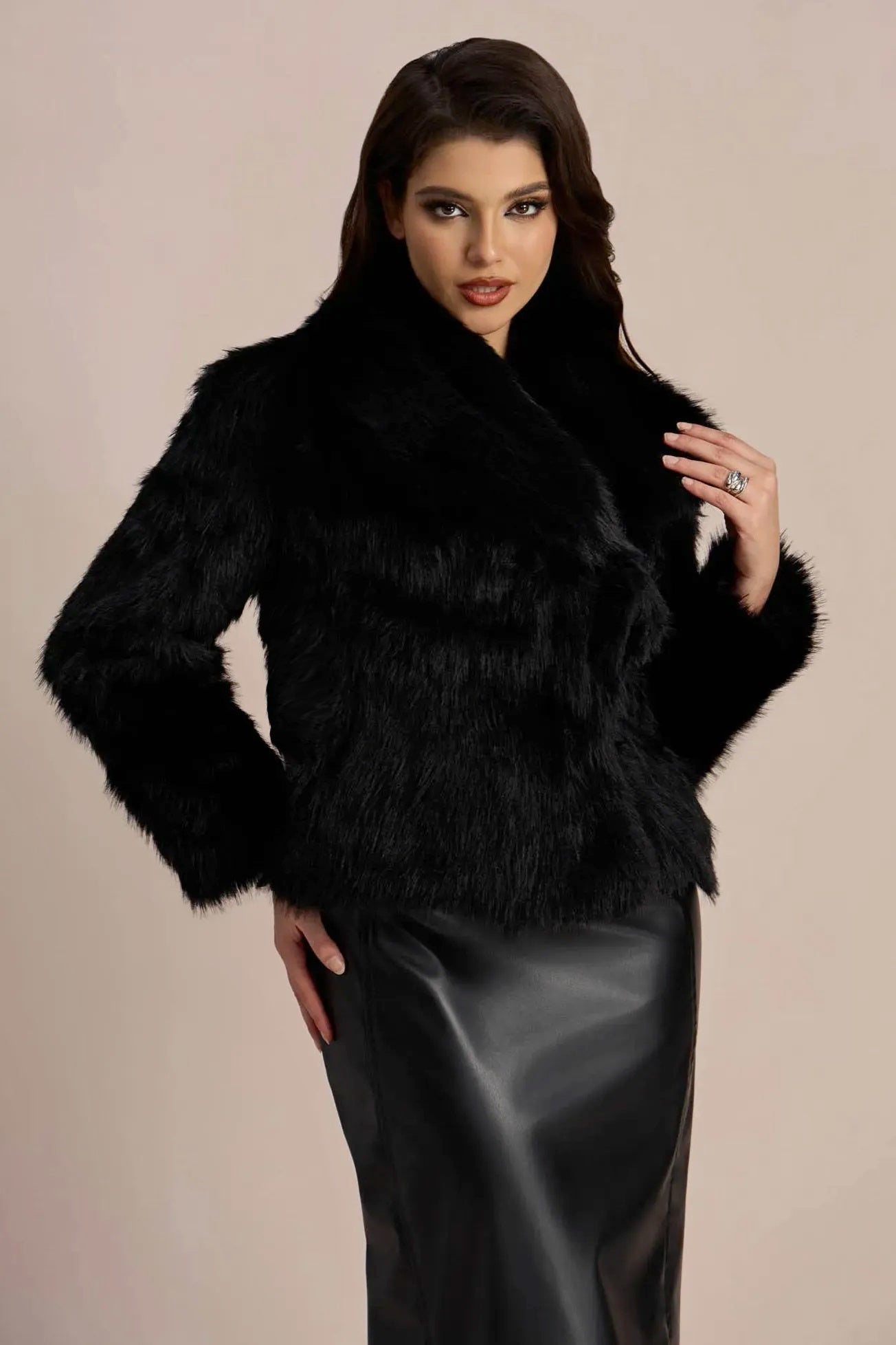Modische Kunstfell-Jacke Damen