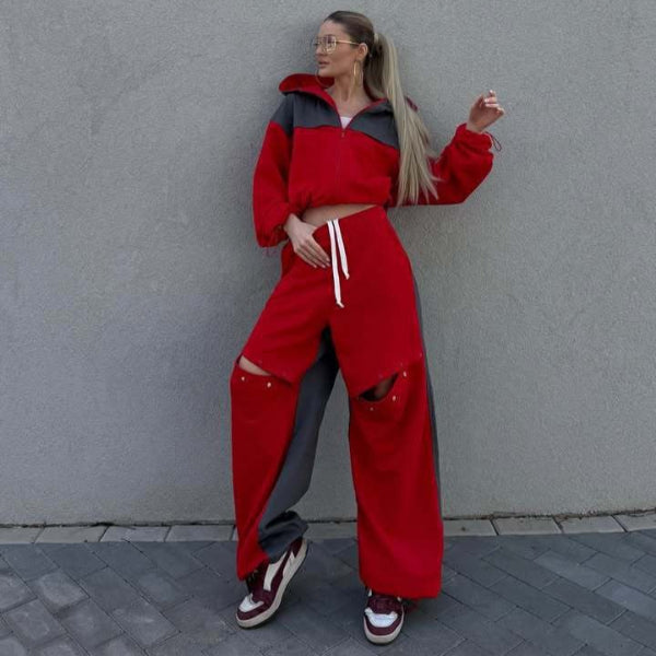 Kuscheliges Lounge-Set: Kurzes Kleid mit Kapuze und weite Hose - IdealeKleiden