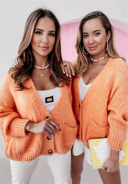 Übergrößene Strickjacke mit V-Ausschnitt und Knöpfen, Lässig und Bequem