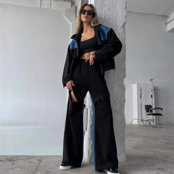 Kuscheliges Lounge-Set: Kurzes Kleid mit Kapuze und weite Hose