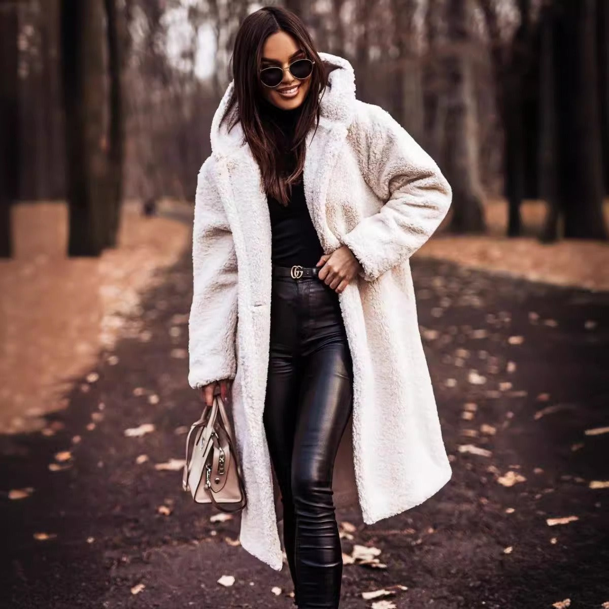Wintermantel Oversized Wolle Kapuze