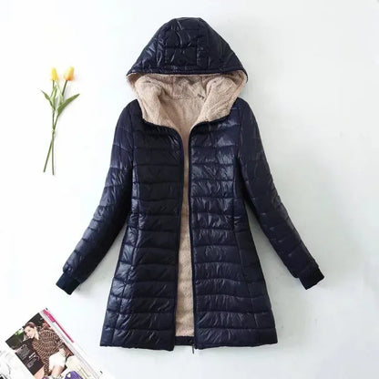 Warme Steppjacke mit Kapuze und Fleece-Futter - IdealeKleiden