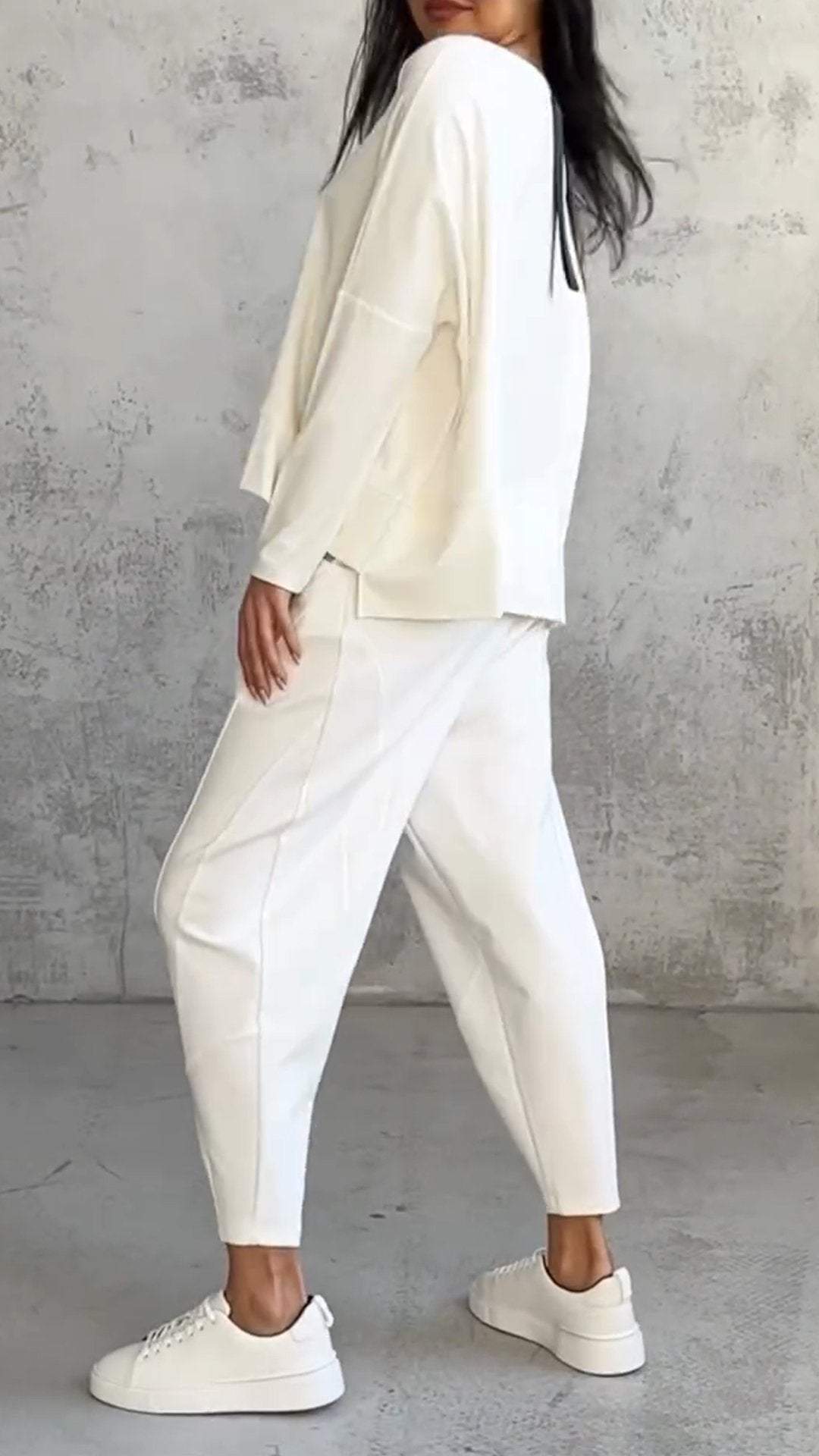 Weite Lounge-Set: Übergröße Top und Hose aus Weichem Strick - IdealeKleiden