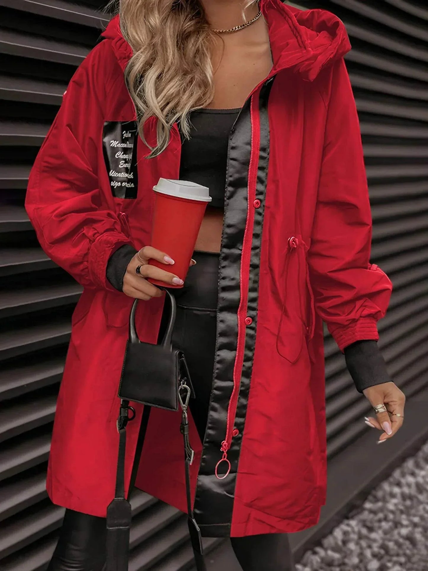 Stylische Jacke mit Kapuze Modern Design