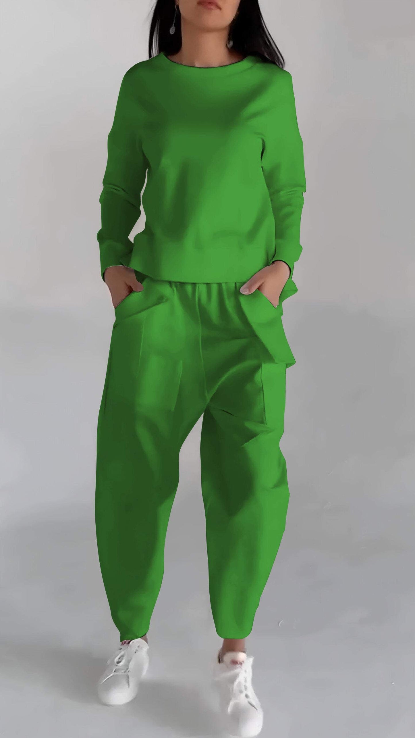 Praktische Damenkleidung mit Leichtem Oberteil Look