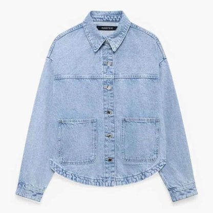 Stilvolle Blaujeans-Jacke Trendy Look
