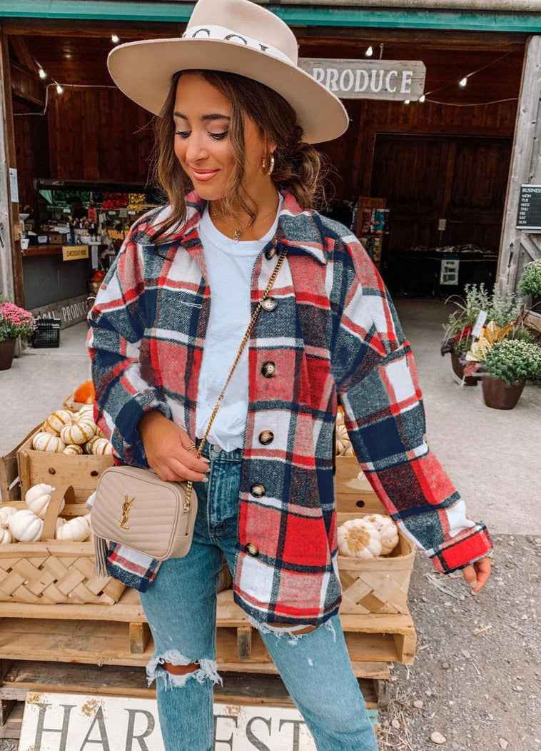 Modischer Oversize Cardigan Kurz