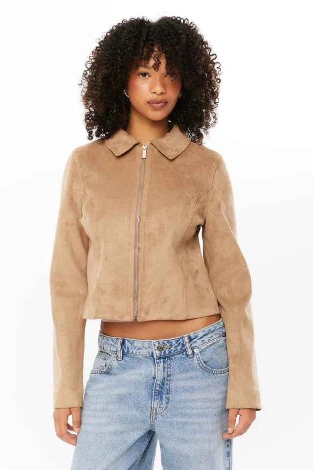 Kurze Damenlederjacke Modern