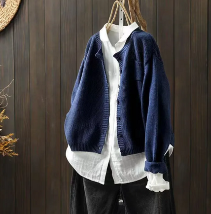 Modische Damenstrickjacke Elegant