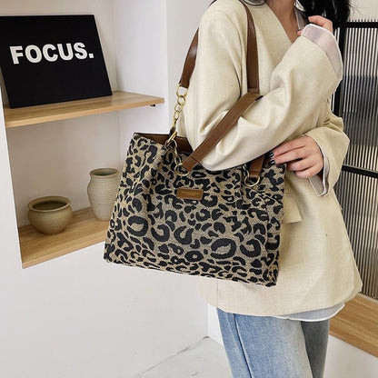 Stylische Leoparden-Tasche mit Kunstleder-Griffen - IdealeKleiden