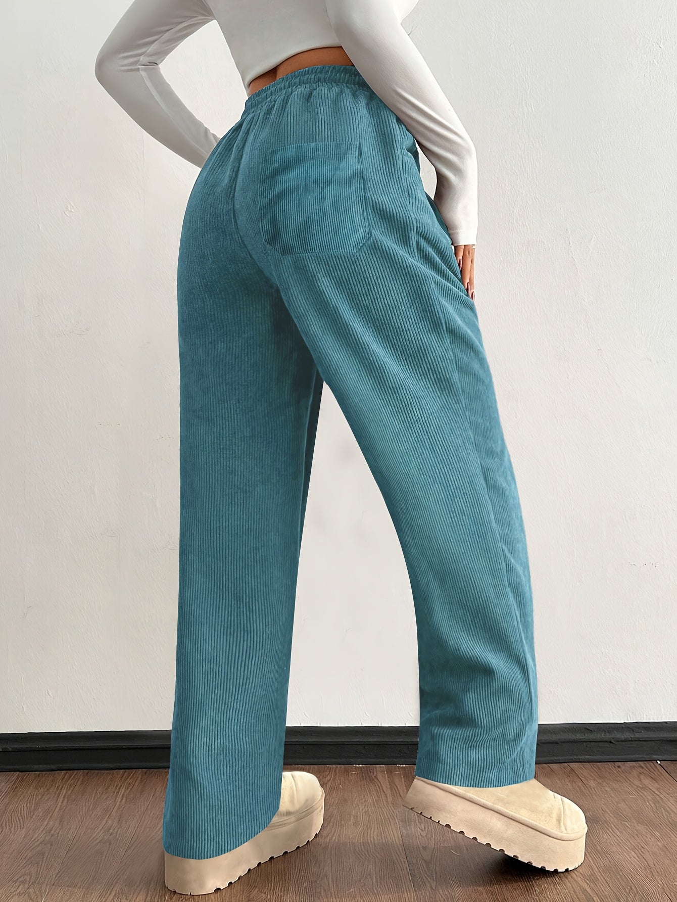 Bequeme Cordhose Jogger - IdealeKleiden