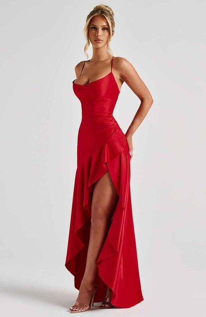 Langkleid mit Rüschen und femininem Stil