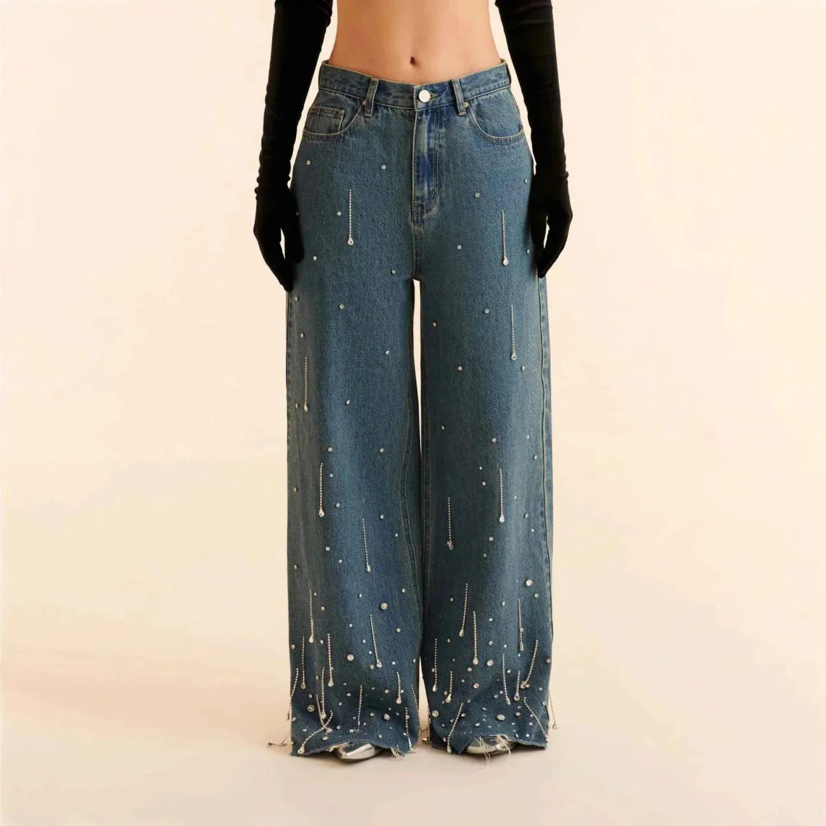 Weite High-Waist Jeans Glamour Glitzer Details - IdealeKleiden