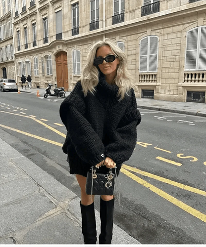 Nola – Großzügiger Damenpullover mit Zopfmuster und Lochärmeln im Boho-Stil - IdealeKleiden