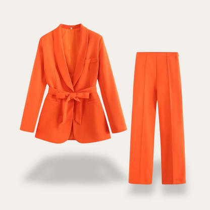 Elegantes Frauenanzug Set Stilvoll