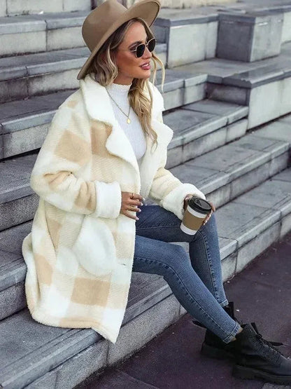 Große Damenübermantel Oversized Karo Design