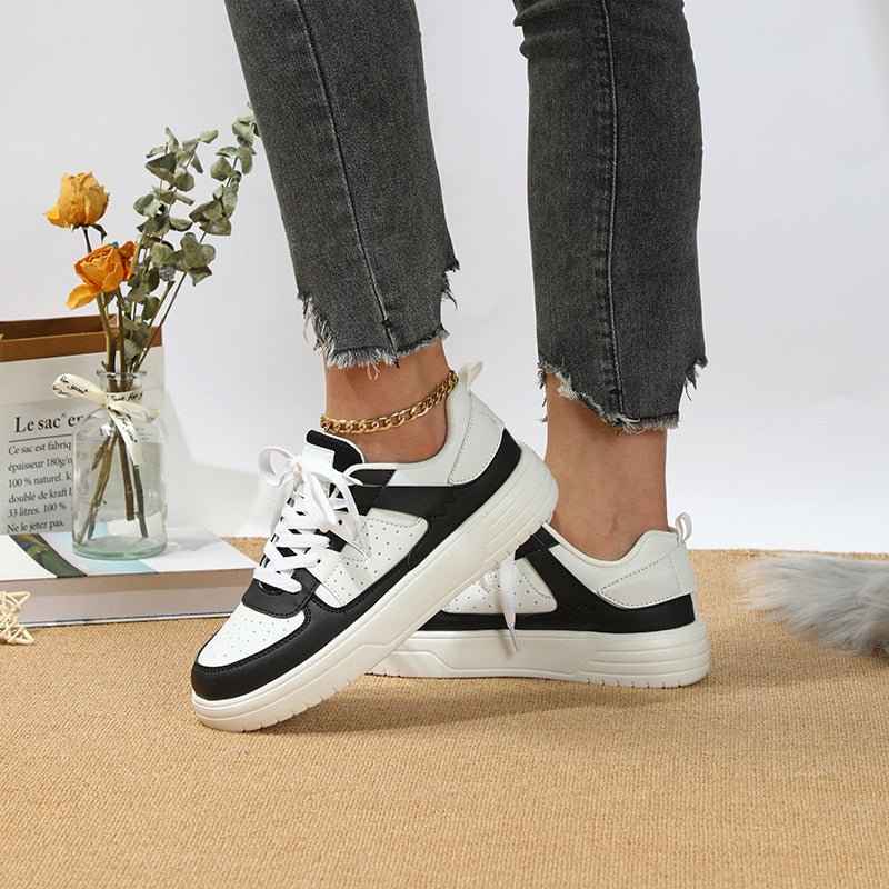Ruby - Retro Sneaker mit dicken Sohlen und bunten Akzenten - IdealeKleiden