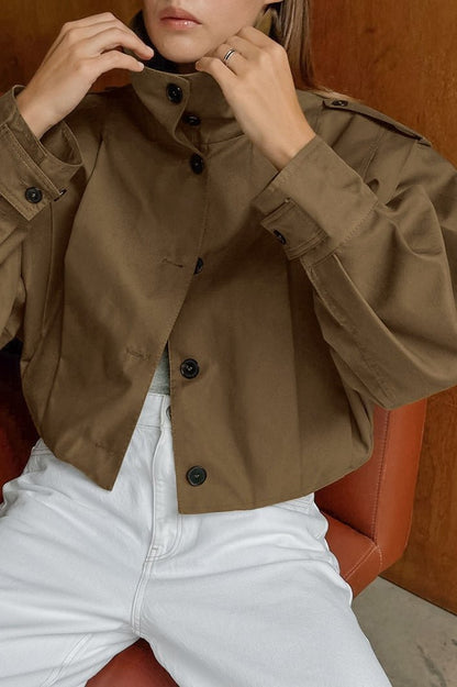 Stilvolle Damenjacke Faltenkragen Design