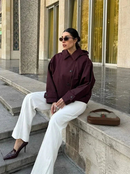 Stylischer Trenchcoat mit Kapuze