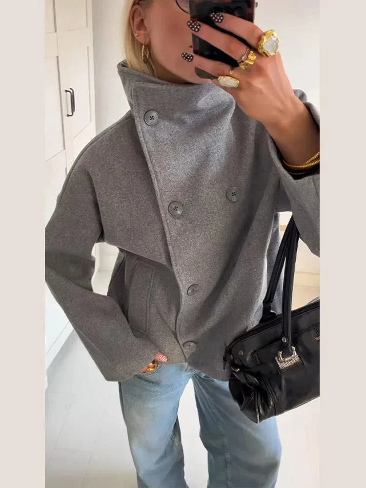 Stilvolle Herrenjacke Stehkragen Design