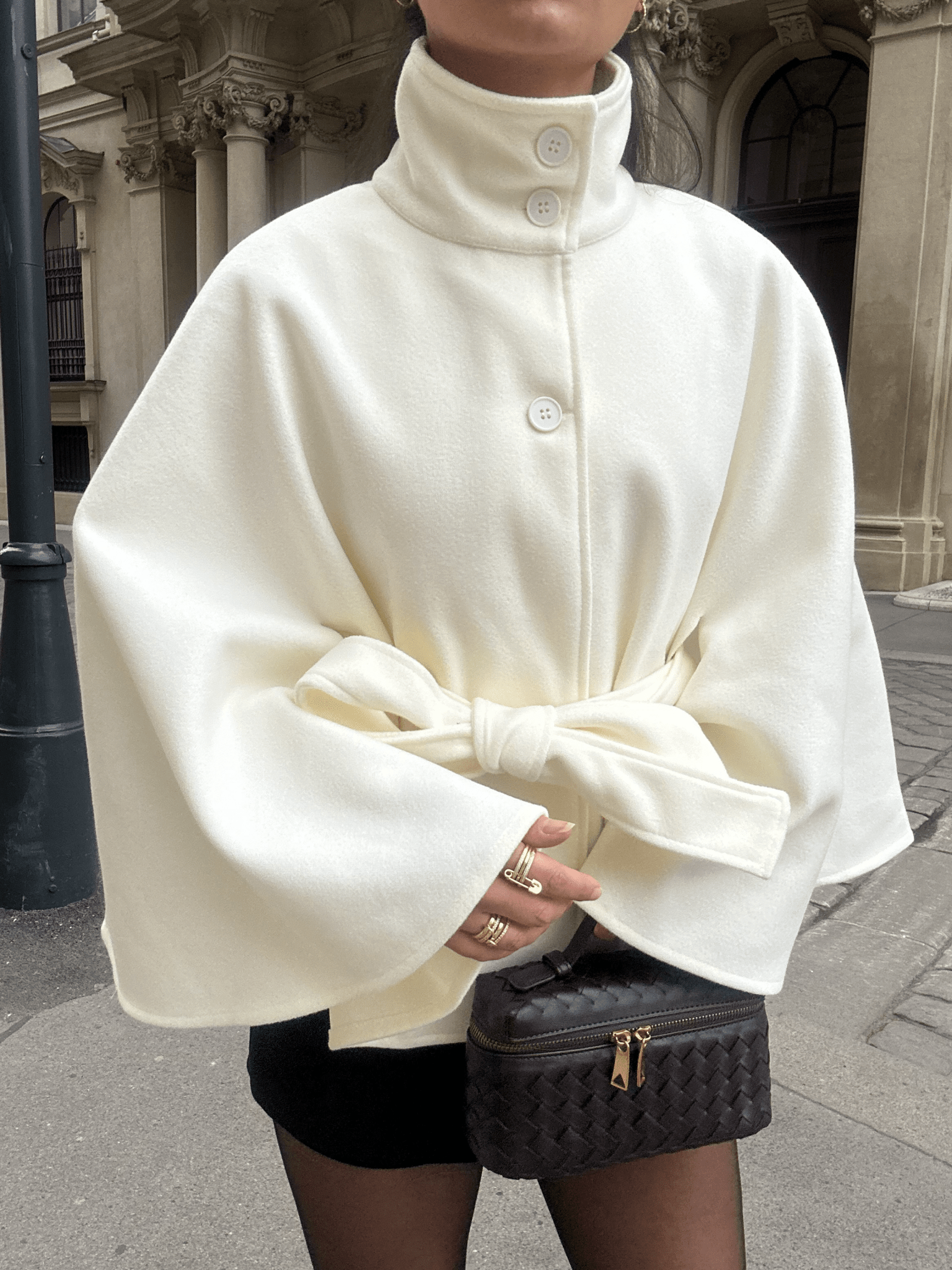 Elegante Damenweste Mit Gürtel - IdealeKleiden