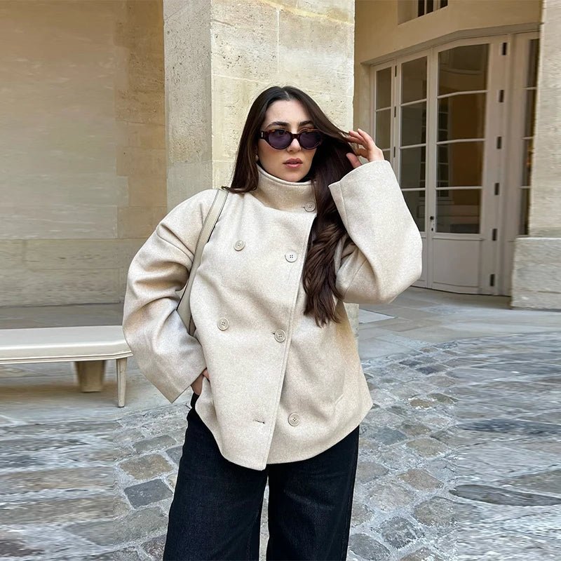 Stilvolle Herrenjacke Stehkragen Design