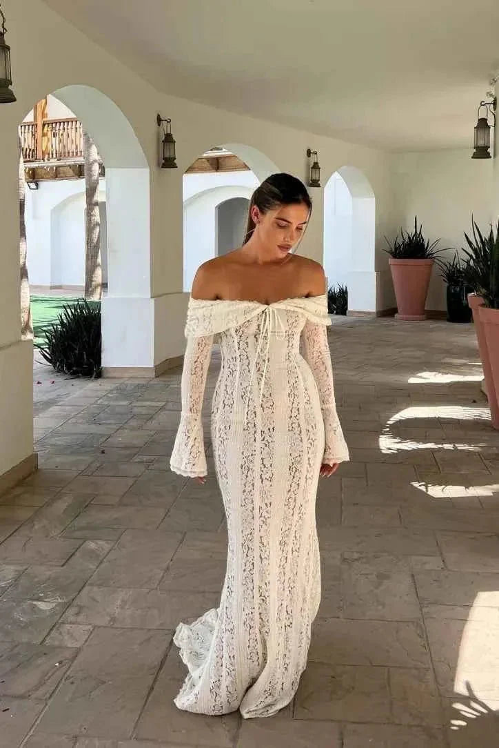 Elegantes Maxikleid mit Rüschen Detail - IdealeKleiden