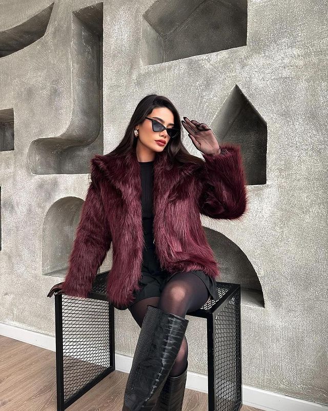 Modische Faux-Fur-Jacke Elegant & Chic - IdealeKleiden