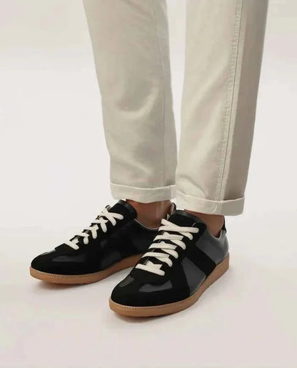 Stilvolle Minimal Sneaker Männer