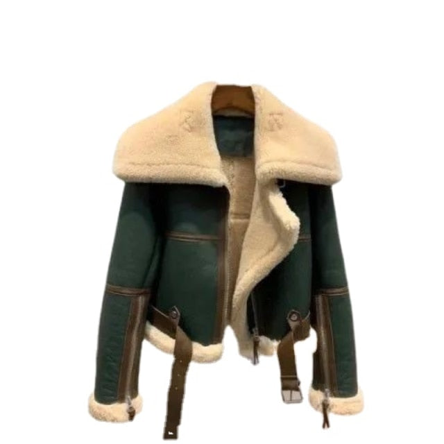 Perfekte Damenjacke Elegant Geschnitten