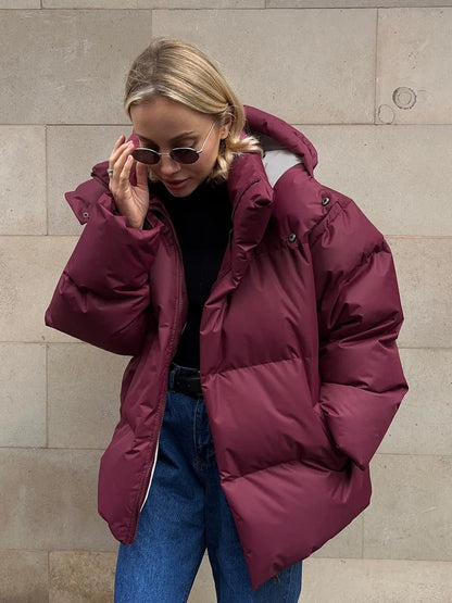 Modische Frauenjacke Kurz Kapuzenstyle