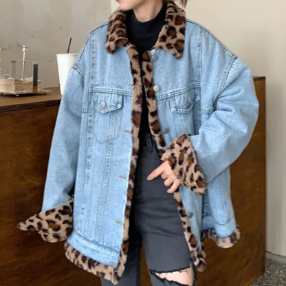 Modische Denimjacke Damen Herbst Trend